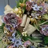 ブラウンピオニーと薔薇のXmasハーフムーンリース 画像7